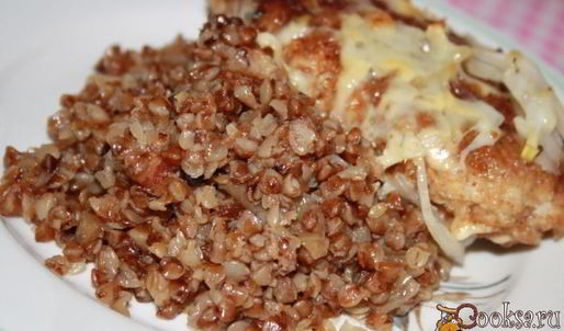 ароматная гречка с луком и беконом