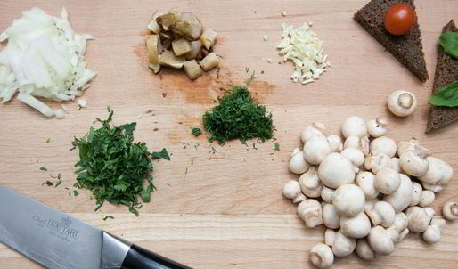 гречка с грибами и чесночными гренками