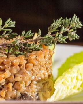 Гречка с луком и вешенками