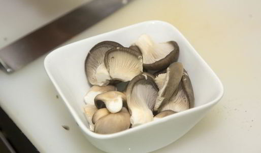 гречка с луком и вешенками