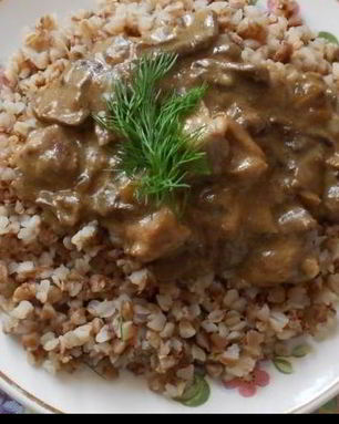 Гречка с мясом и грибами