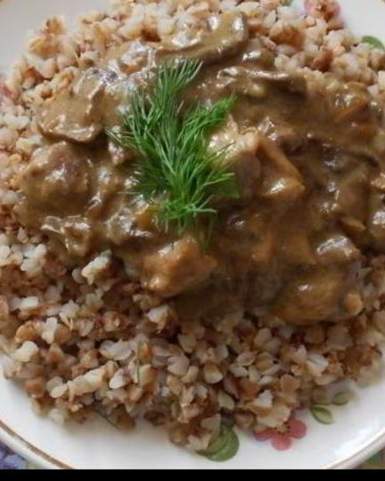 Рецепт гречки с мясом и грибами