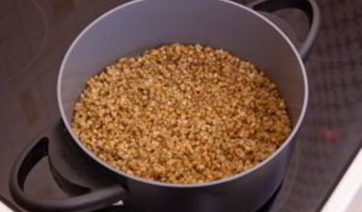 гречка с сосисками и грибами