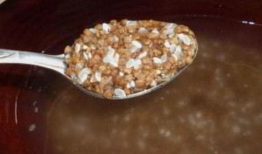 гречка с тушенкой на сковороде