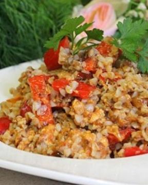 Гречневая каша с болгарским перцем и фаршем