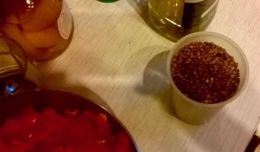 каша гречневая с овощами и тушенкой