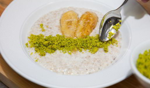 каша овсяная с жареными бананами