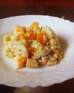 Каша с тыквой и яблоками в горшочке