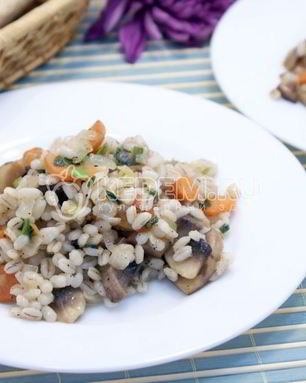 Перловка с грибами