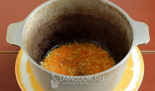 пшеничная каша с морковью и луком