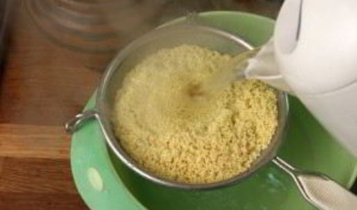 пшенная каша с тыквой в горшочке