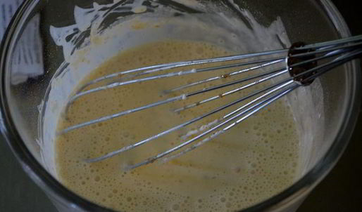 блинчики с сиропом из изюма