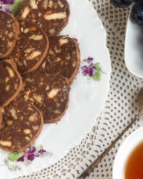 Чайная колбаса из печенья