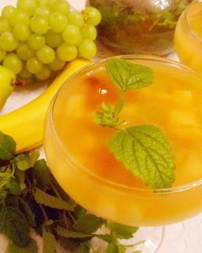 Чайное желе с фруктами