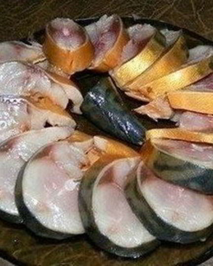 Рецепт домашней соленой скумбрии в чайном рассоле