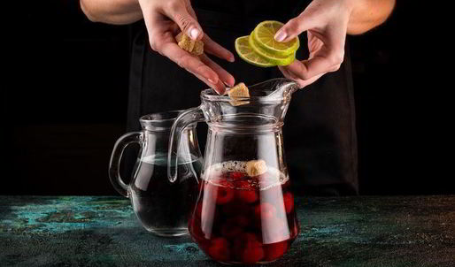 освежающий чай с малиной