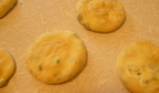 плацинды с творогом и зеленью