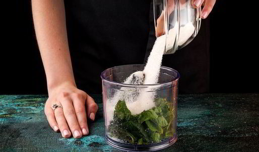 витаминный чай с киви и мятным сахаром