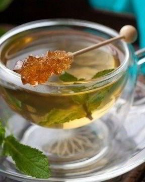 Зеленый чай с корицей и мятой
