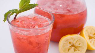 Клубничные коктейли