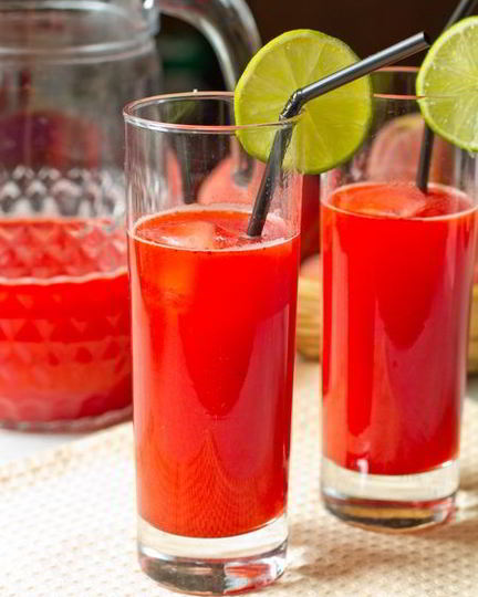 Рецепт клубнично-лаймового освежающий напиток