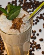 Кофе с мороженым