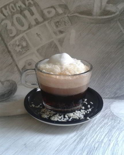 Рецепт малинового кофе с кокосовой стружкой