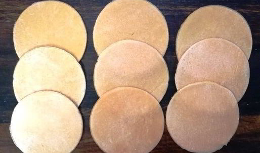 свиная вырезка в кофейной панировке с пастой