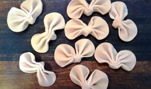 свиная вырезка в кофейной панировке с пастой