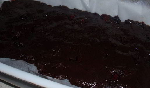кофейно-клюквенный брауни с калиновым сиропом