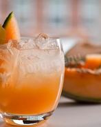 Коктейль с соком дыни