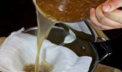 квас из ржаного хлеба