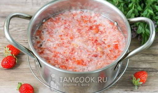 клубничный морс