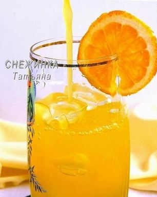 Освежающий апельсиново-лимонный напиток с морковью