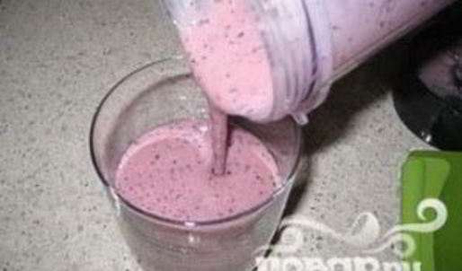 бананово-черничный смузи