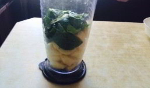 бананово-яблочный смузи