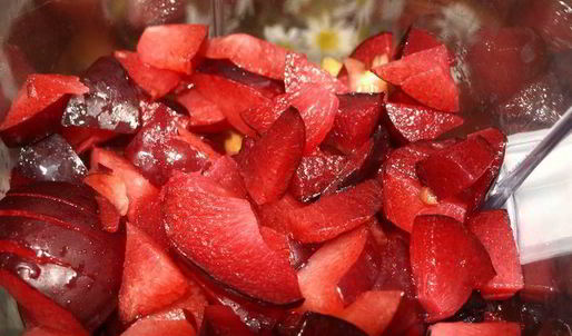 фруктовый смузи-боул со спирулиной