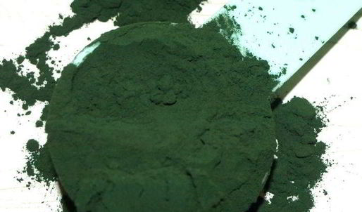 фруктовый смузи-боул со спирулиной