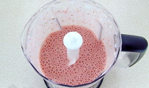 клубнично-банановый смузи