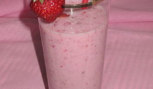 клубнично-молочный смузи