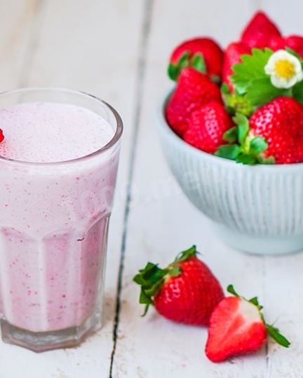 Рецепт клубничного смузи с клубникой