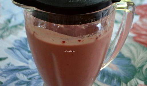 розовый смузи