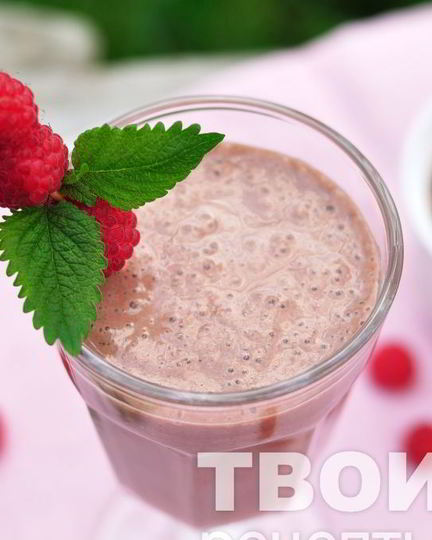Рецепт шоколадна-малинового смузи для взрослых