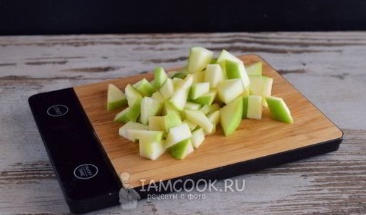 смузи из сельдерея, яблока и киви