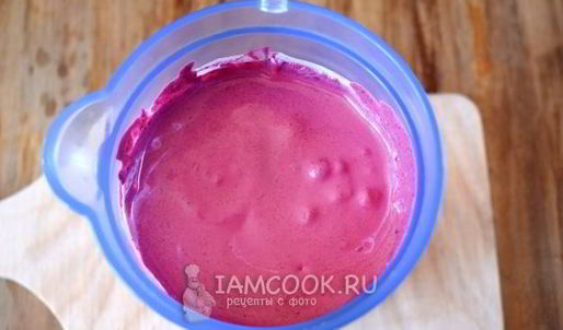 творожный смузи с черникой и простоквашей