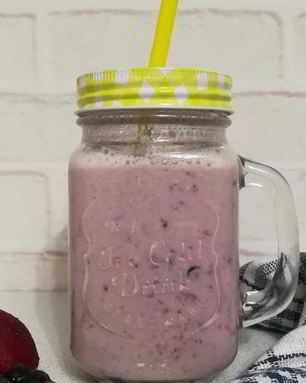 Ягодный смузи