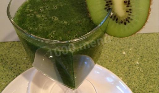зеленый смузи с киви и медом