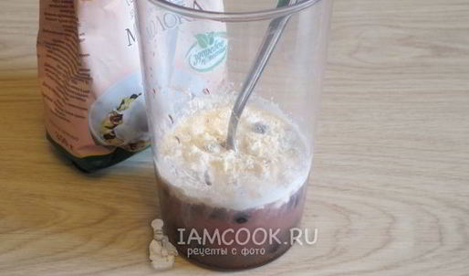 соевый коктейль с ягодами