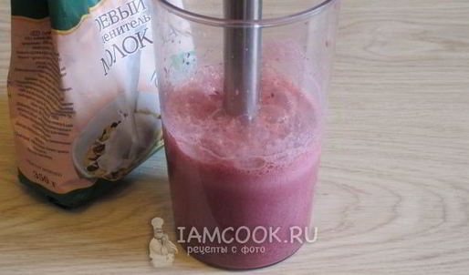 соевый коктейль с ягодами