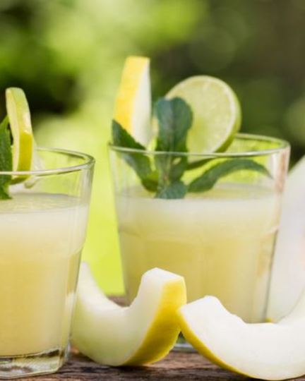 Рецепт яблочно-дынного напиток с лаймом и мятой